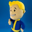 画像2: Vault Boy ぬいぐるみ(101) (2)