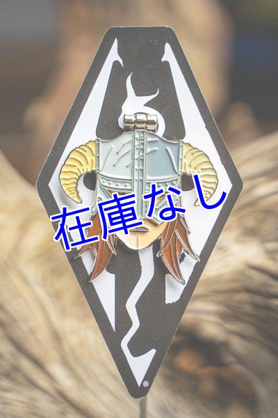 画像1: Skyrim バッジ（Female Dragonborn） (1)