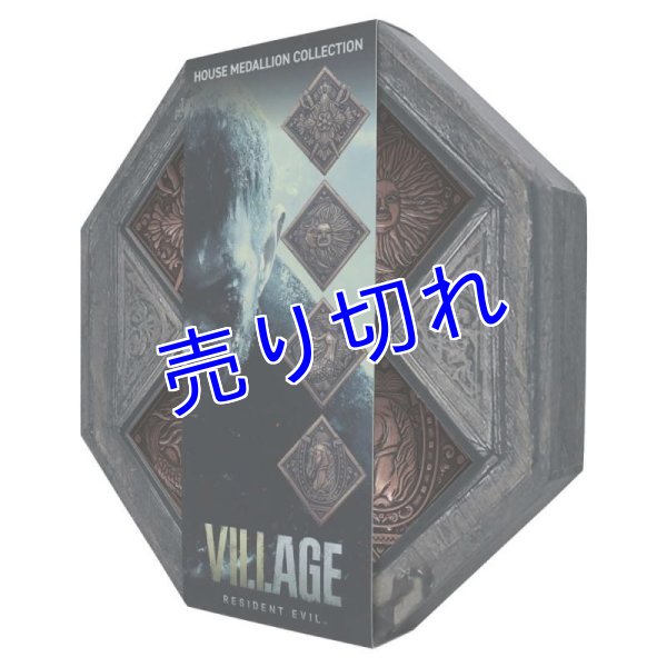 画像1: Resident Evil Village メダリオンセット (1)