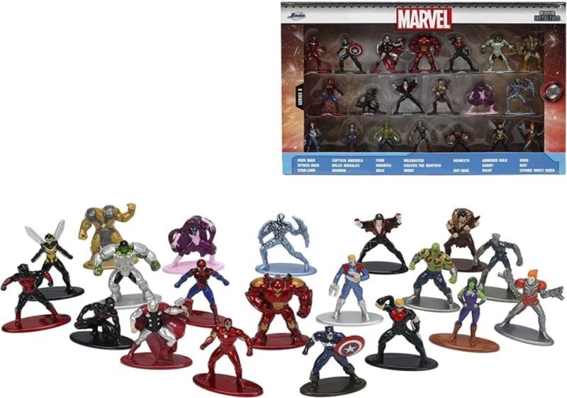 marvel マーベル　フィギュア　まとめ売り18個セット宜しくお願いします